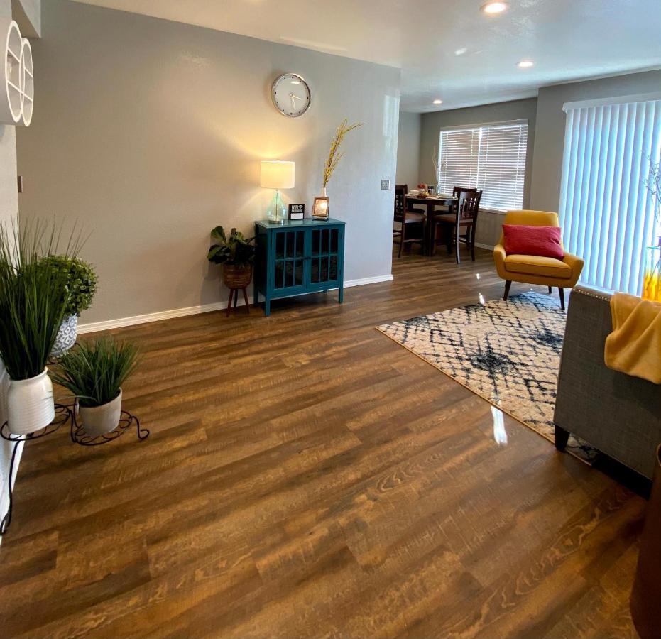Evie'S Campus-Close 2 Bedroom Luxury Oklahoma Stadt Exterior foto